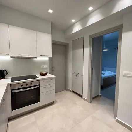 Apartment Embassy - I1 *